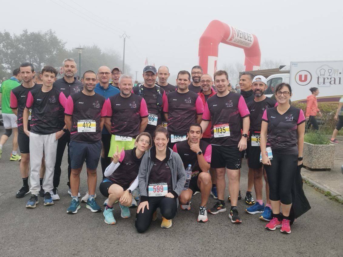 Belle représentation de nos coureurs sur La Virée des Puces à Saint Christophe de Ligneron